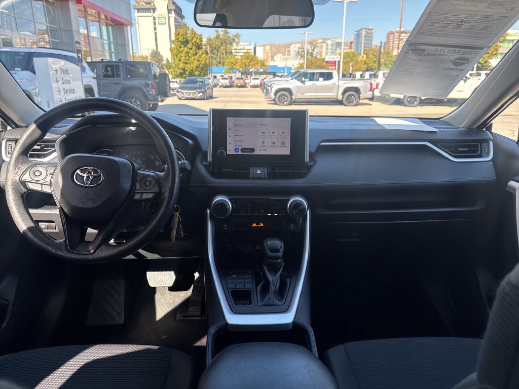 Used 2025 Toyota RAV4 LE AWD/4WD image 12
