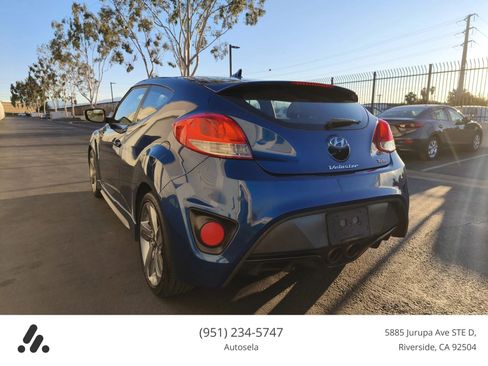 Used 2015 Hyundai Veloster Turbo image 12