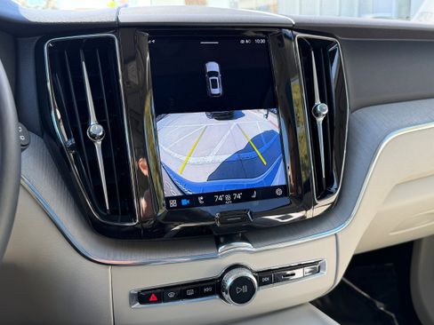 Certified 2023 Volvo XC60 B5 Plus w/ Protection Package Premier image 18