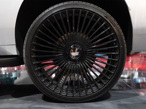 Used 2021 Cadillac Escalade ESV Premium Luxury image 27