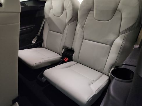 New 2026 Volvo XC90 T8 Ultra w/ Protection Package Premier AWD/4WD image 30