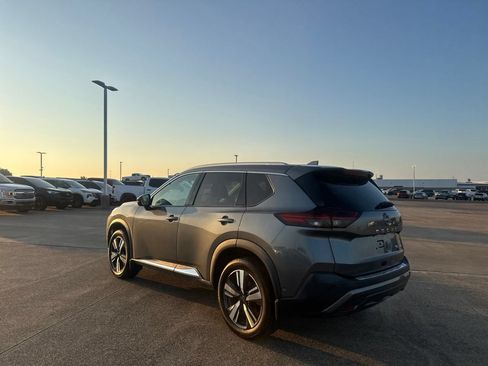 Certified 2023 Nissan Rogue SL w/ SL Premium Package AWD/4WD image 13