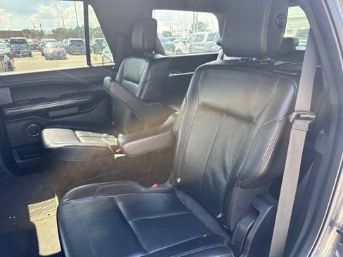 Used 2020 Ford Expedition XLT w/ Equipment Group 202A RWD image 16