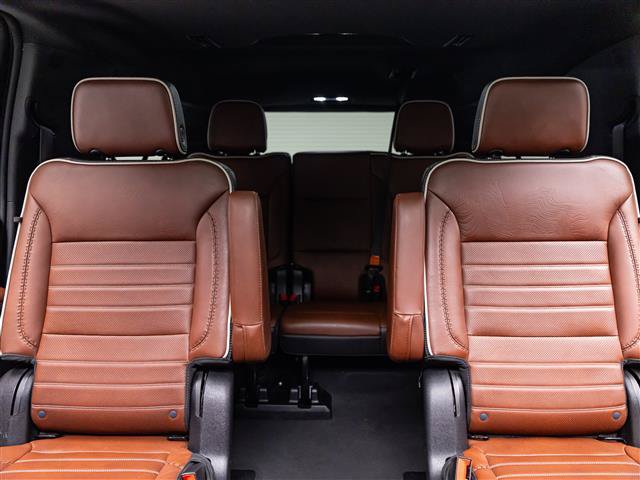 Used 2023 GMC Yukon XL Denali Ultimate AWD/4WD image 18