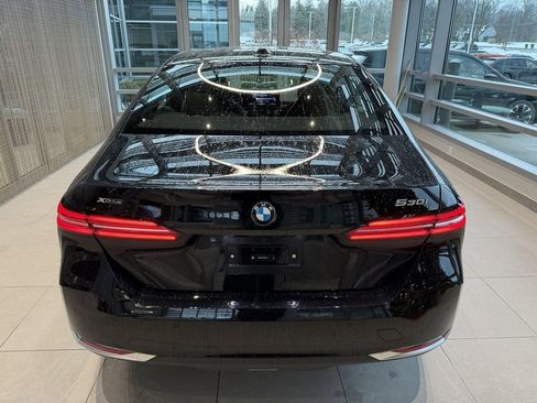 New 2026 BMW 530i xDrive xDrive w/ Premium Package image 5