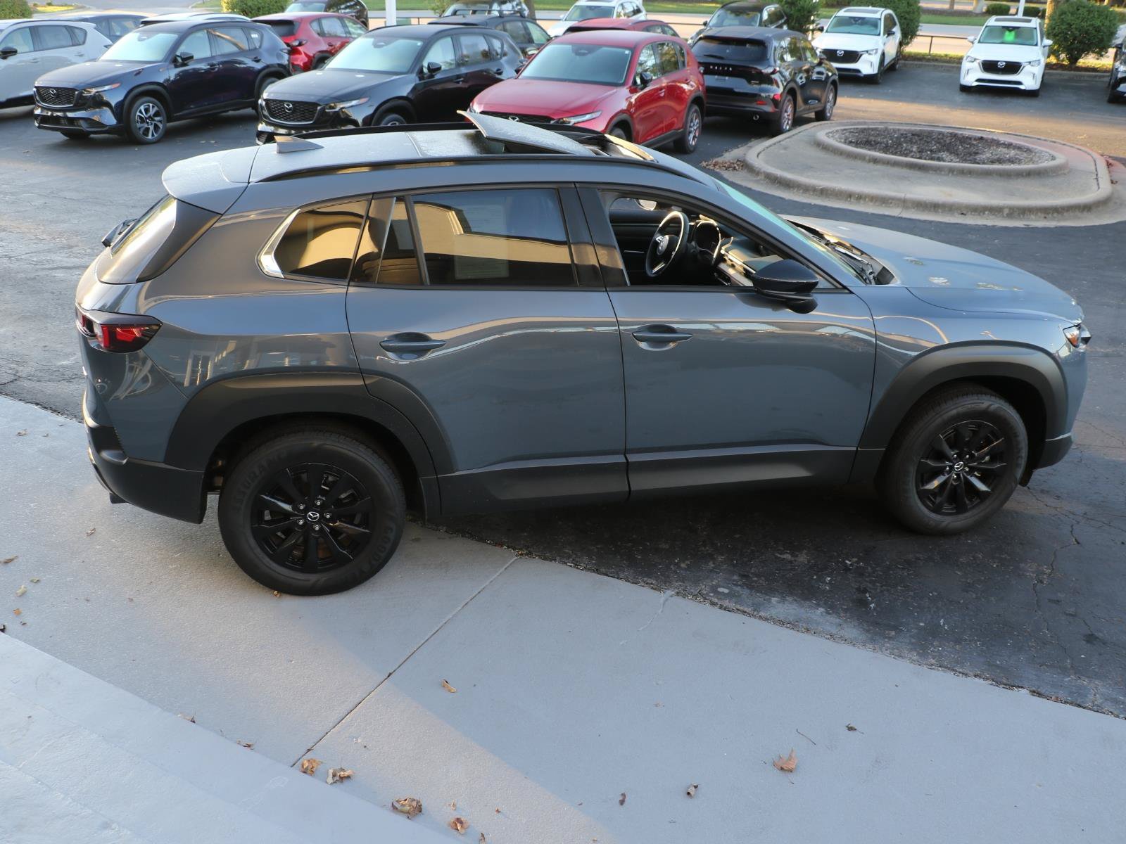 Certified 2026 MAZDA CX-50 AWD 2.5 Hybrid w/ Premium Pkg image 5