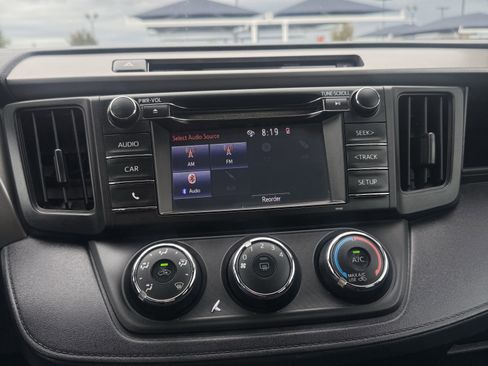 Used 2016 Toyota RAV4 LE image 26