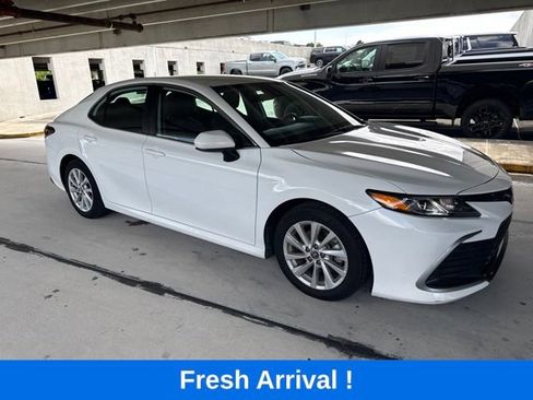 Used 2024 Toyota Camry LE FWD image 15