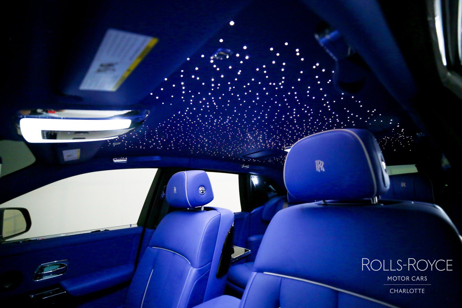 Used 2024 Rolls-Royce Phantom Sedan w/ The Phantom Package RWD image 12