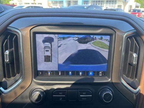 Used 2020 Chevrolet Silverado 1500 High Country w/ Technology Package image 27