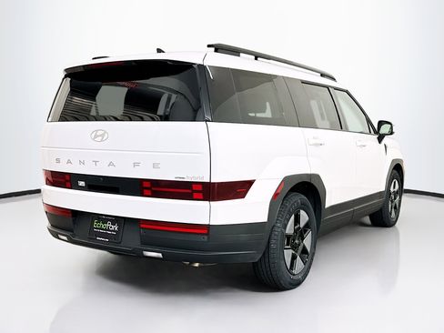 Used 2025 Hyundai Santa Fe SEL image 9