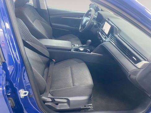 Used 2025 Toyota Camry LE image 15