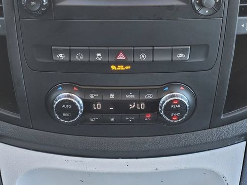 Used 2017 Mercedes-Benz Metris Passenger image 17