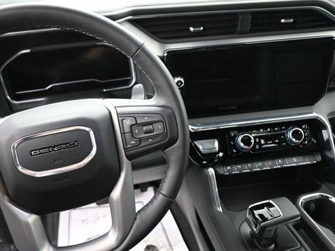 Used 2025 GMC Sierra 1500 Denali w/ Denali Reserve Package AWD/4WD image 31