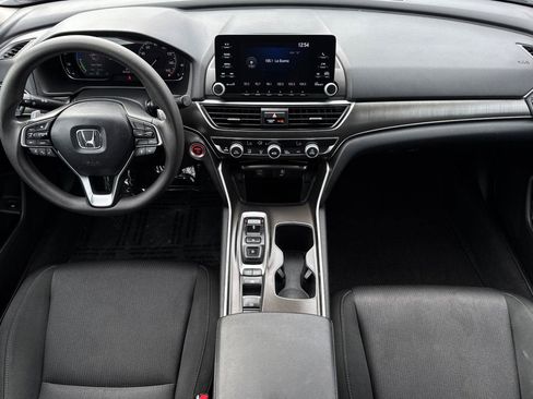 Used 2019 Honda Accord Hybrid image 14