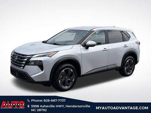 Used 2025 Nissan Rogue SV AWD/4WD image 5