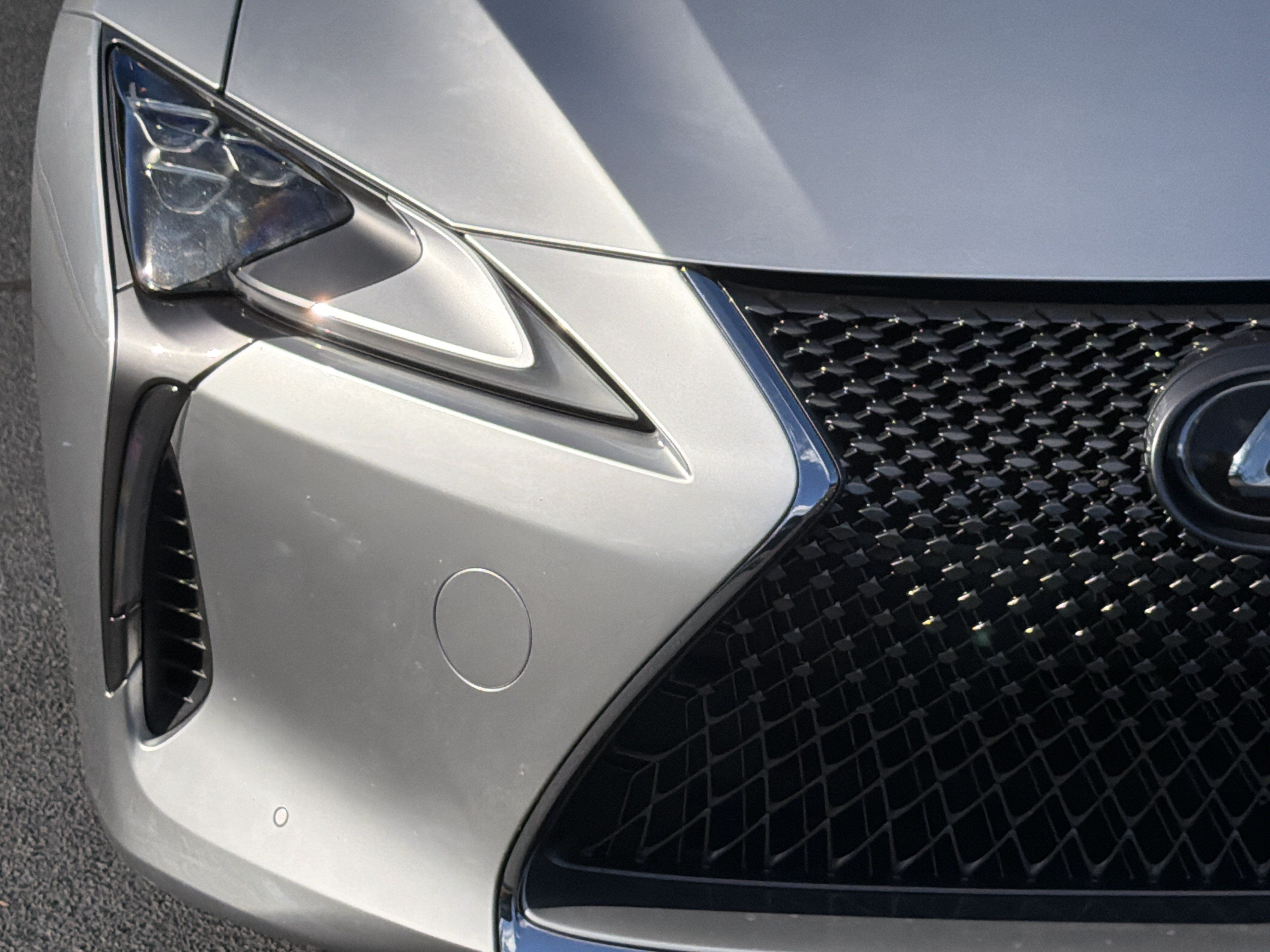 Used 2018 Lexus LC 500 Coupe w/ Performance Package RWD image 18