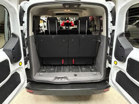 Used 2022 Ford Transit Connect XL image 15