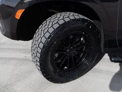 Used 2022 Chevrolet Suburban Z71 w/ Luxury Package