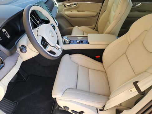 New 2026 Volvo XC90 B5 Ultra w/ Protection Package Premier AWD/4WD image 14