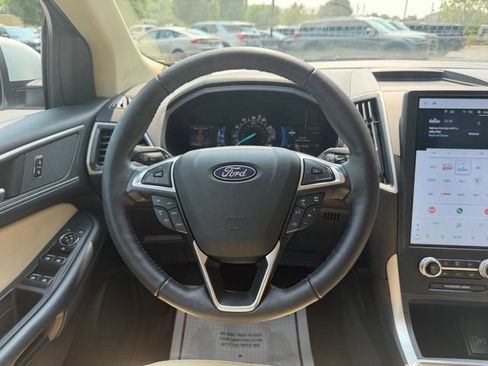 Certified 2023 Ford Edge SEL w/ Convenience Package AWD/4WD image 16