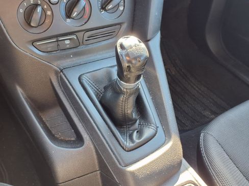 Used 2014 Ford Focus S FWD image 10
