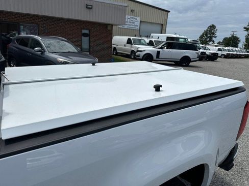Used 2022 Chevrolet Colorado LT w/ Fleet Safety Package RWD image 15