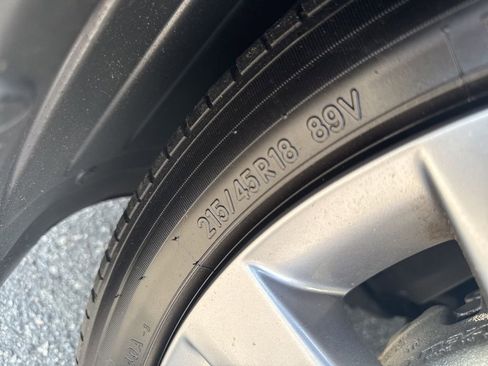 Used 2025 MAZDA MAZDA3 s FWD image 35
