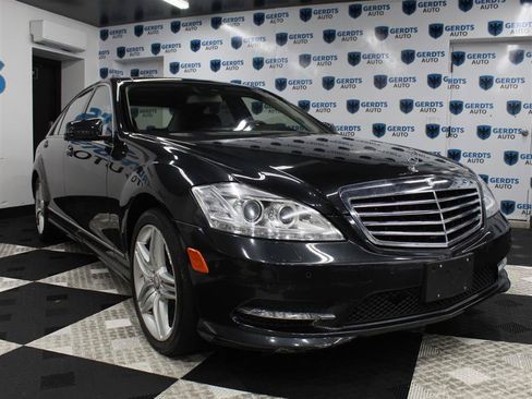 Used 2013 Mercedes-Benz S 550 4MATIC image 5