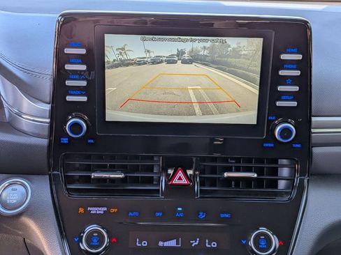 Used 2020 Hyundai Ioniq Blue image 20