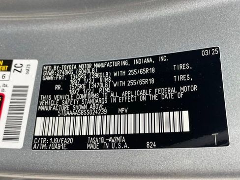 Used 2025 Toyota Grand Highlander FWD image 23