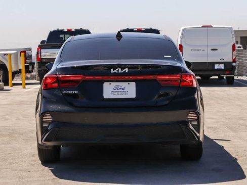 Used 2022 Kia Forte LXS FWD image 5