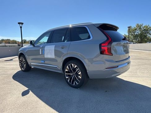 New 2026 Volvo XC90 B6 Plus w/ Protection Package Premier image 5