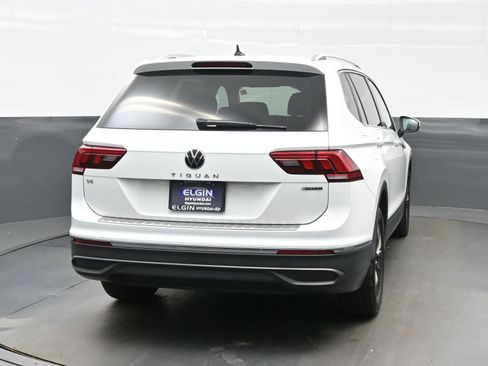 Used 2022 Volkswagen Tiguan SE w/ Panoramic Sunroof Package AWD/4WD image 5