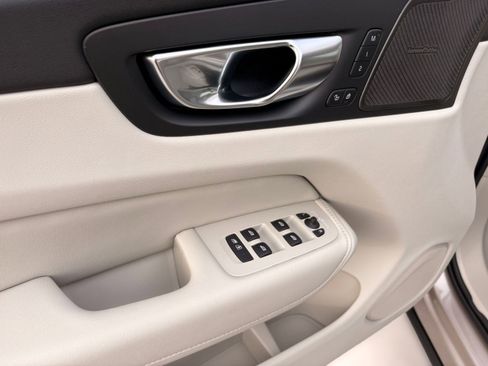 New 2026 Volvo XC60 B5 Ultra w/ Protection Package Premier image 13