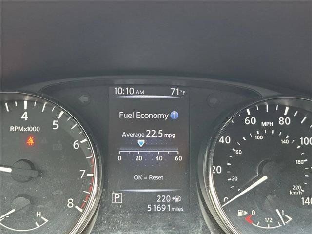 Used 2017 Nissan Rogue Sport SV w/ SV Premium Package AWD/4WD image 7