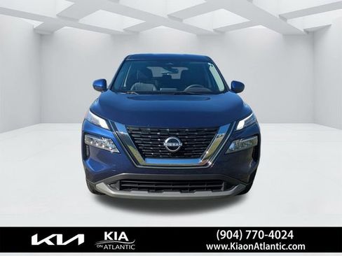 Used 2023 Nissan Rogue SV FWD image 8