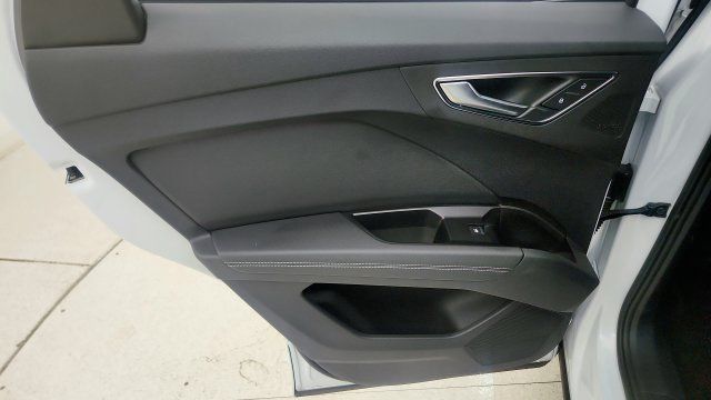 Used 2025 Audi Q4 e-tron Premium Plus w/ Premium Plus AWD/4WD image 46