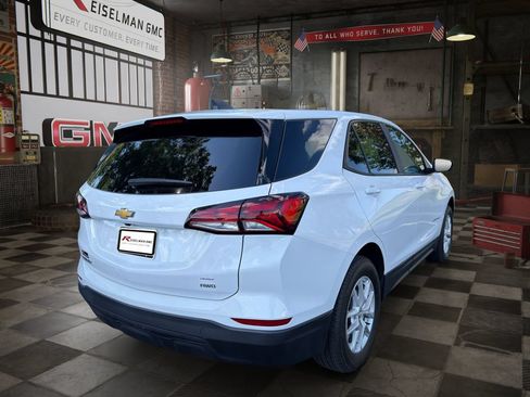 Certified 2023 Chevrolet Equinox LS w/ LS Convenience Package AWD/4WD image 3