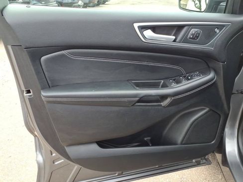 Used 2024 Ford Edge Titanium AWD/4WD image 13