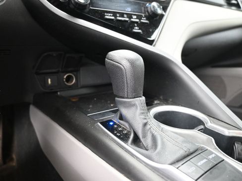 Used 2023 Toyota Camry LE w/ Convenience Package FWD image 31