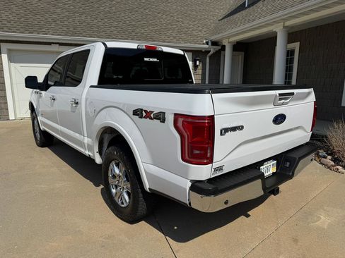 Used 2015 Ford F150 Lariat w/ Equipment Group 502A Luxury image 4