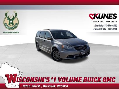 Used 2016 Chrysler Town & Country Touring-L