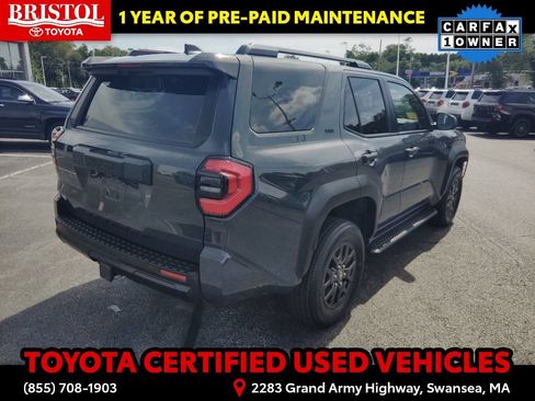 Certified 2025 Toyota 4Runner SR5 AWD/4WD image 10