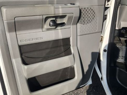 Used 2012 Ford E-250 and Econoline 250 w/ PWR Group image 17