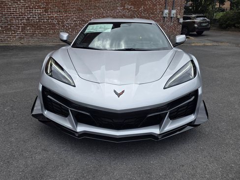 New 2027 Chevrolet Corvette Z06 w/ Z07 Performance Package RWD image 14