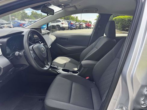 Certified 2025 Toyota Corolla LE AWD/4WD image 17