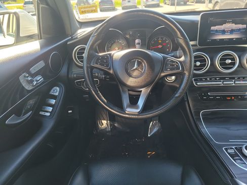 Used 2018 Mercedes-Benz GLC 300 4MATIC image 19
