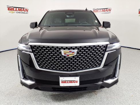 Used 2024 Cadillac Escalade ESV Premium Luxury image 25