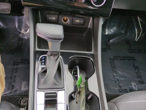 Used 2022 Hyundai Santa Cruz SEL FWD image 21